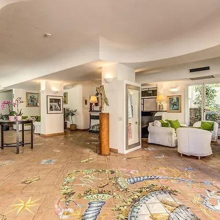 Regina Cristina Capri