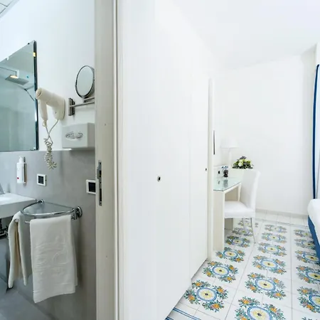 Regina Cristina 4* Capri