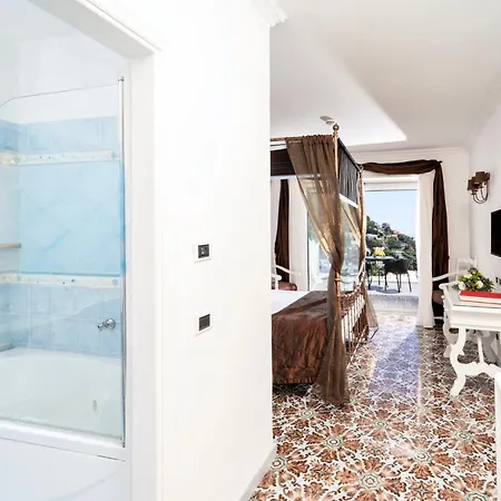 Regina Cristina 4* Capri