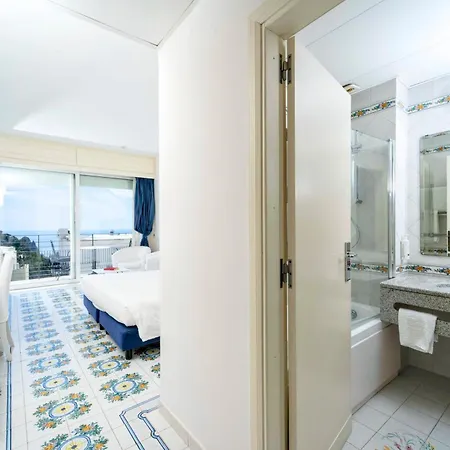 Regina Cristina Hotel 4*