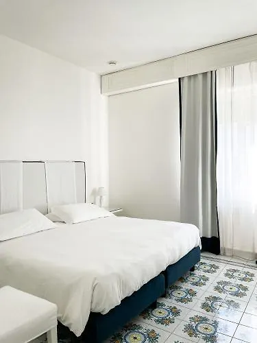 레지나 크리스티나 카프리