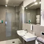 里贾纳克里斯蒂娜酒店 酒店