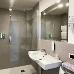 里贾纳克里斯蒂娜酒店 4*