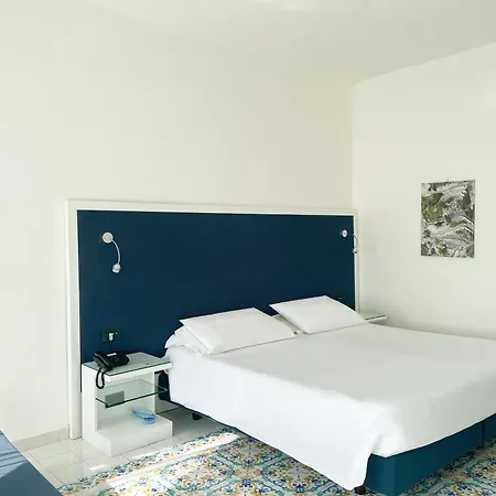 Regina Cristina Hotel 4*