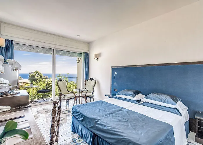 Regina Cristina Otel 4*